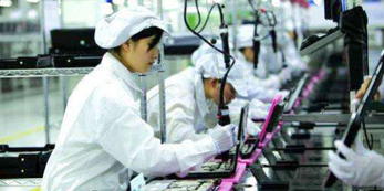 中國制造業(yè)處爆發(fā)前夜 轉(zhuǎn)型面臨冰火兩重天